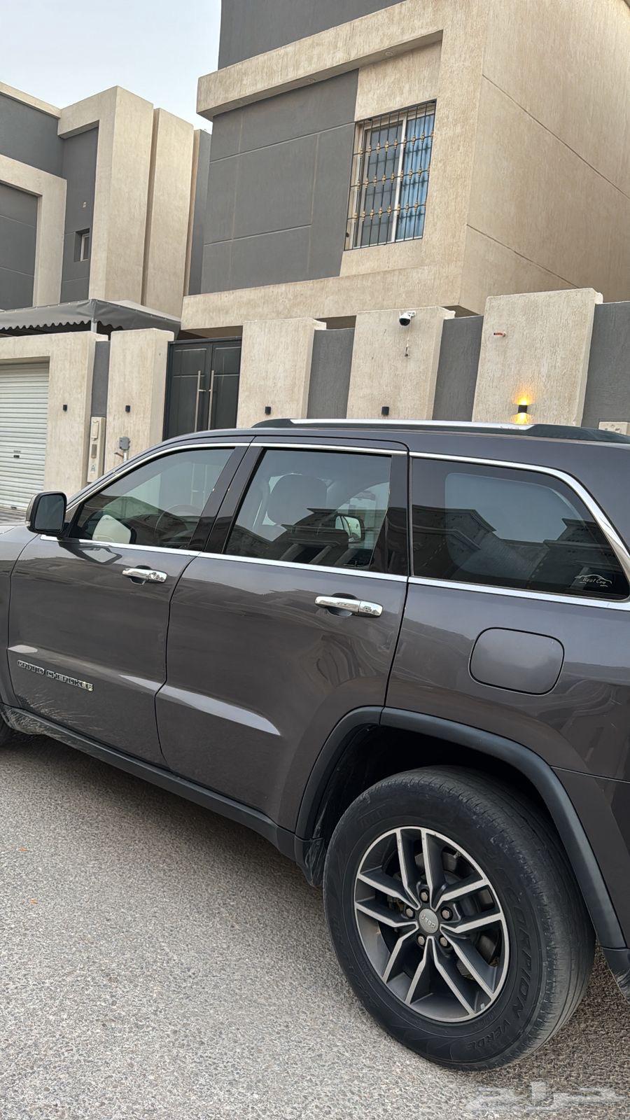 2017 Jeep Grand Cherokee Limited63005087152130111