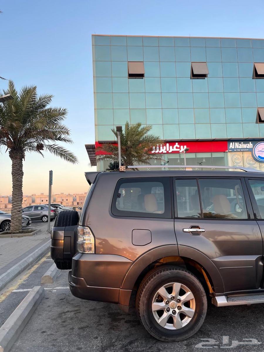 2010 Pajero Full Specs63005428184963113