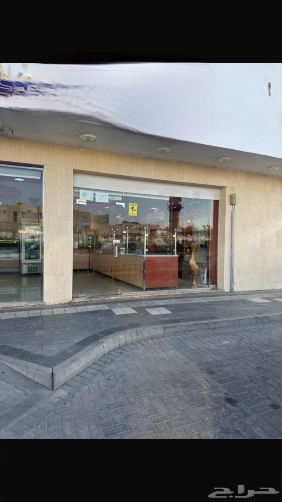 محل حلويات   معمل مجهز دخله السنوي 700 الف للتقبيل .63380365539330112