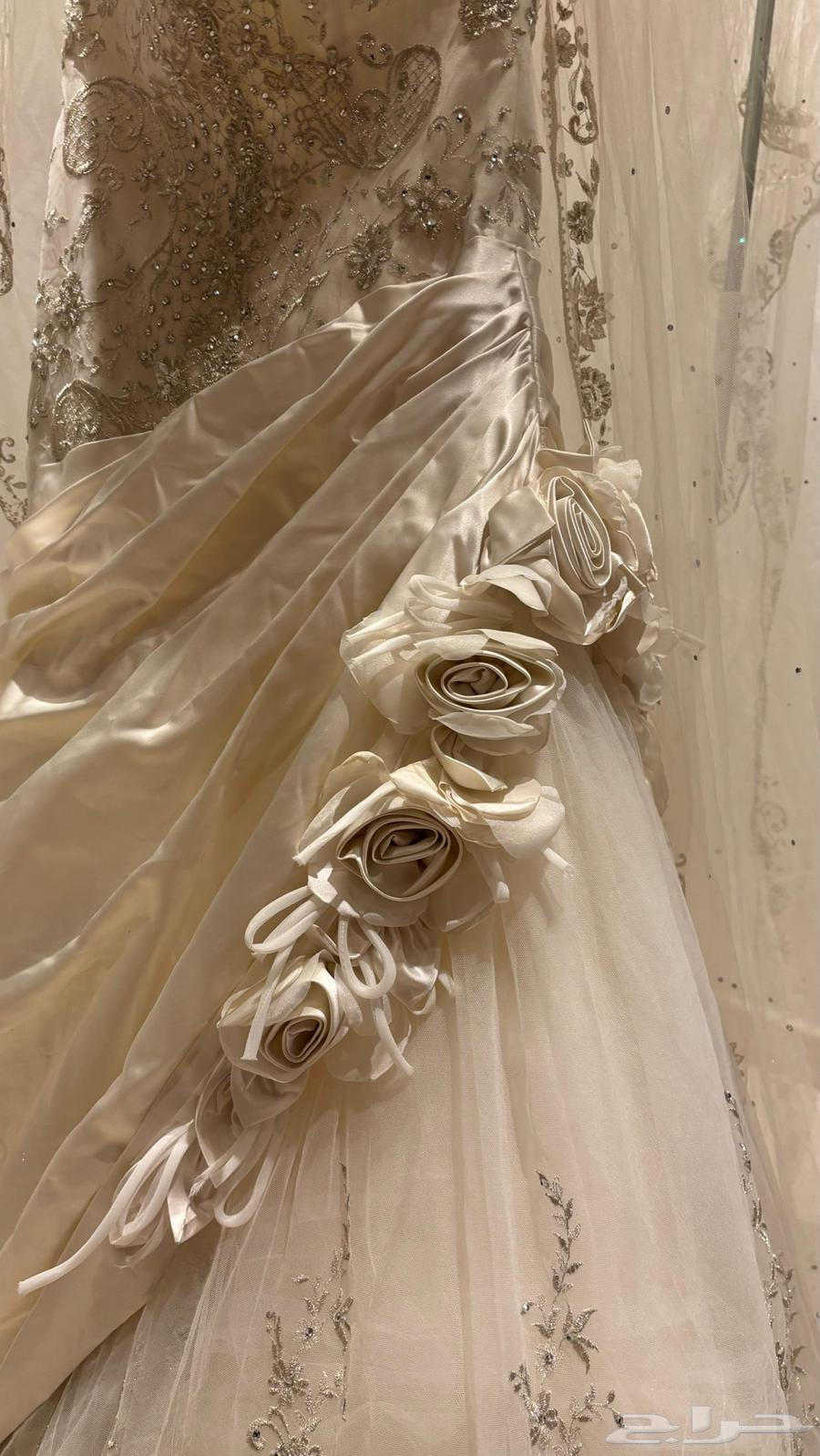 Luxury wedding dress designed by Dimetrius63402190839682112