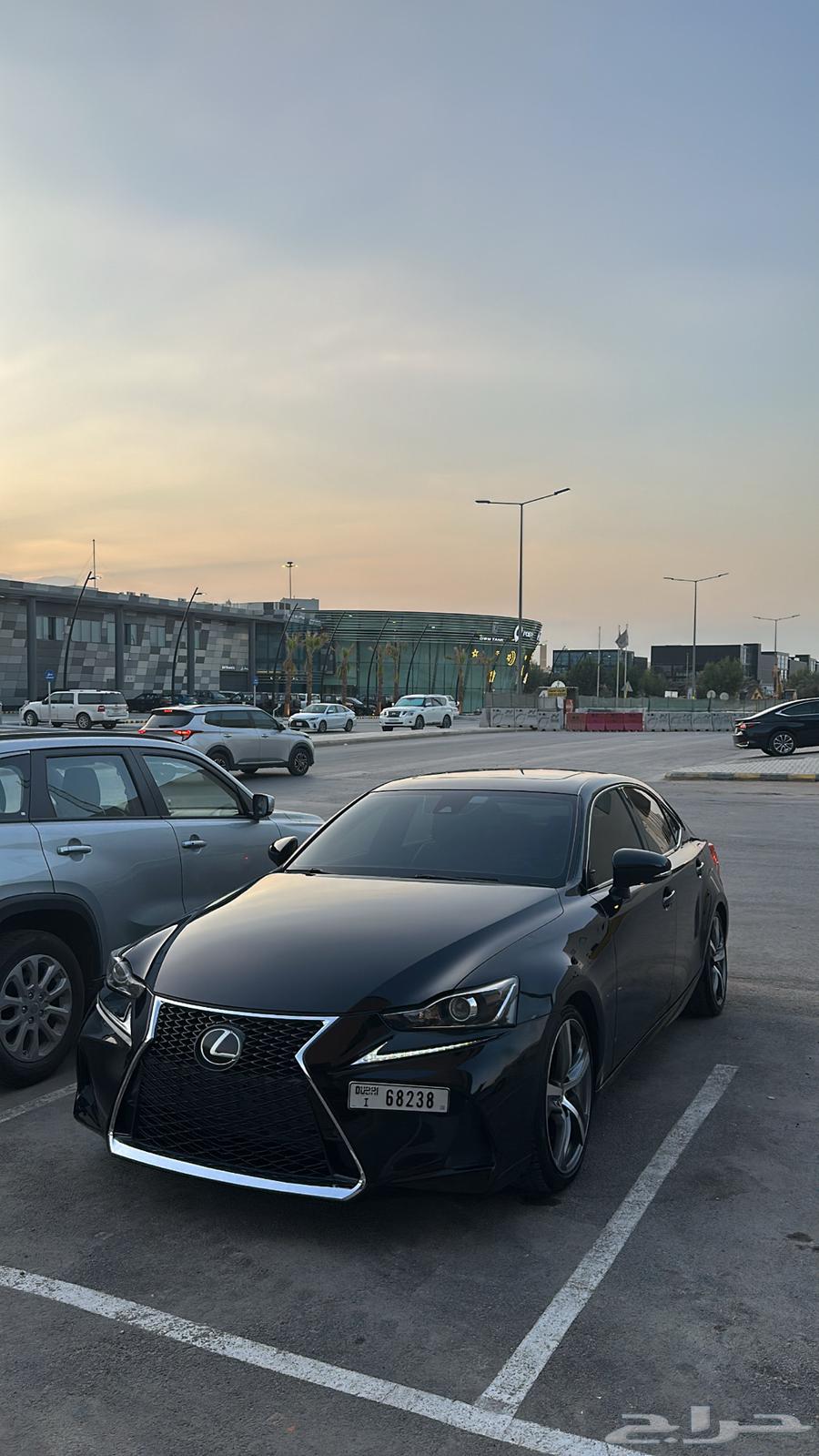 Lexus IS 200T with Dubai plates for sale - the car is currently in Riyadh634035530232331112