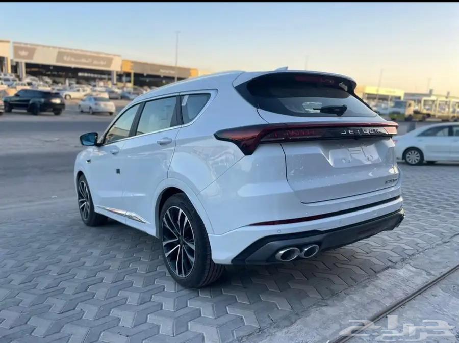 Geely X70 Plus Luxury 202563403571692802112