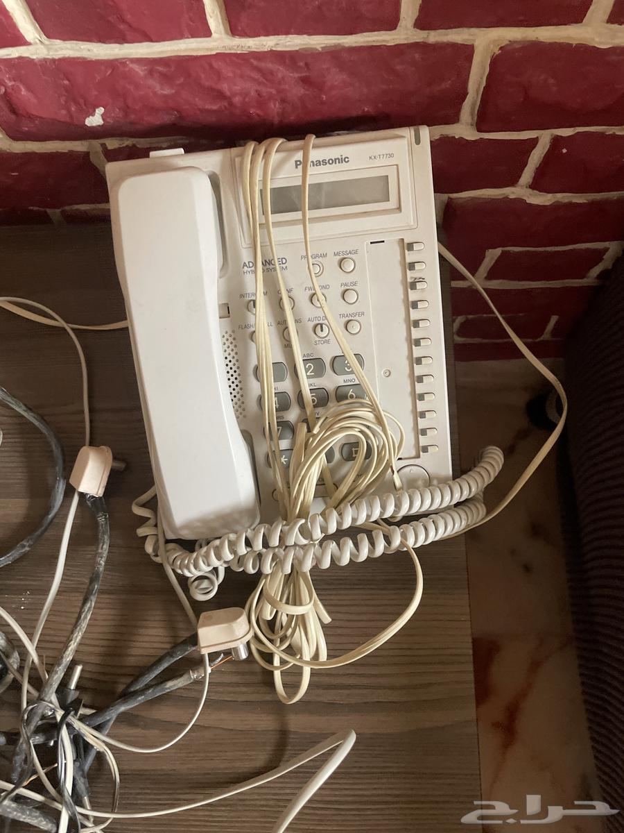 Central with bell and telephone63402043020802112