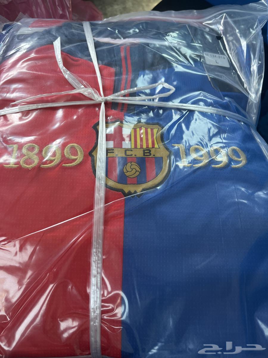 Barcelona classic T-shirt at a historic price with excellent quality63396547624193111