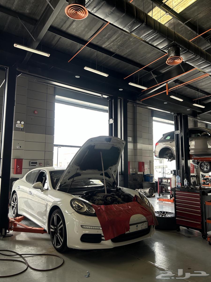 فحص وبرمجه وصيانه وقطع غيار سيارات بورش63400892699521112