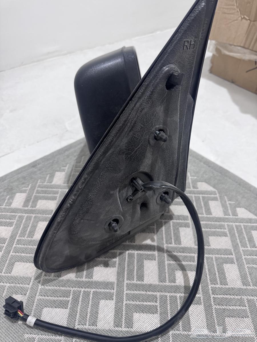 Ford Expedition 2003 right side mirror63402043069571112