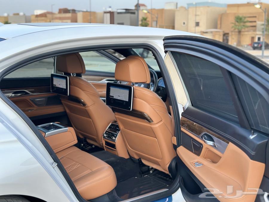 BMW 740Li 2018 ممشى قليل63402073745281114