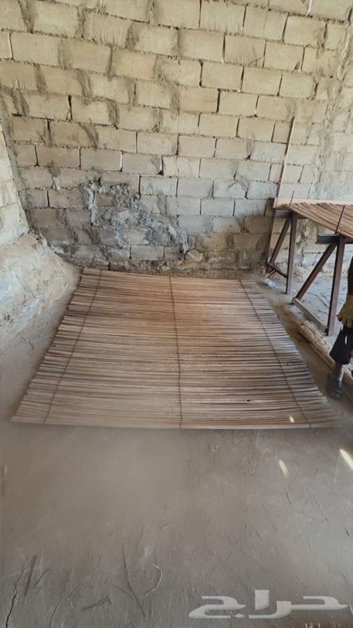 Woven palm frond mat, stripped leaf roll, all sizes63402176480771113