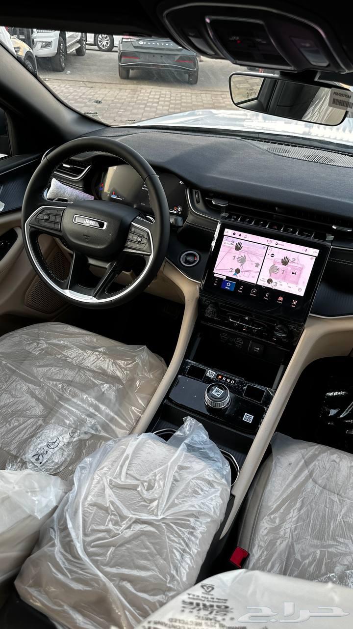 جيب قراند شيروكي بافضل الأسعار63402825827201112