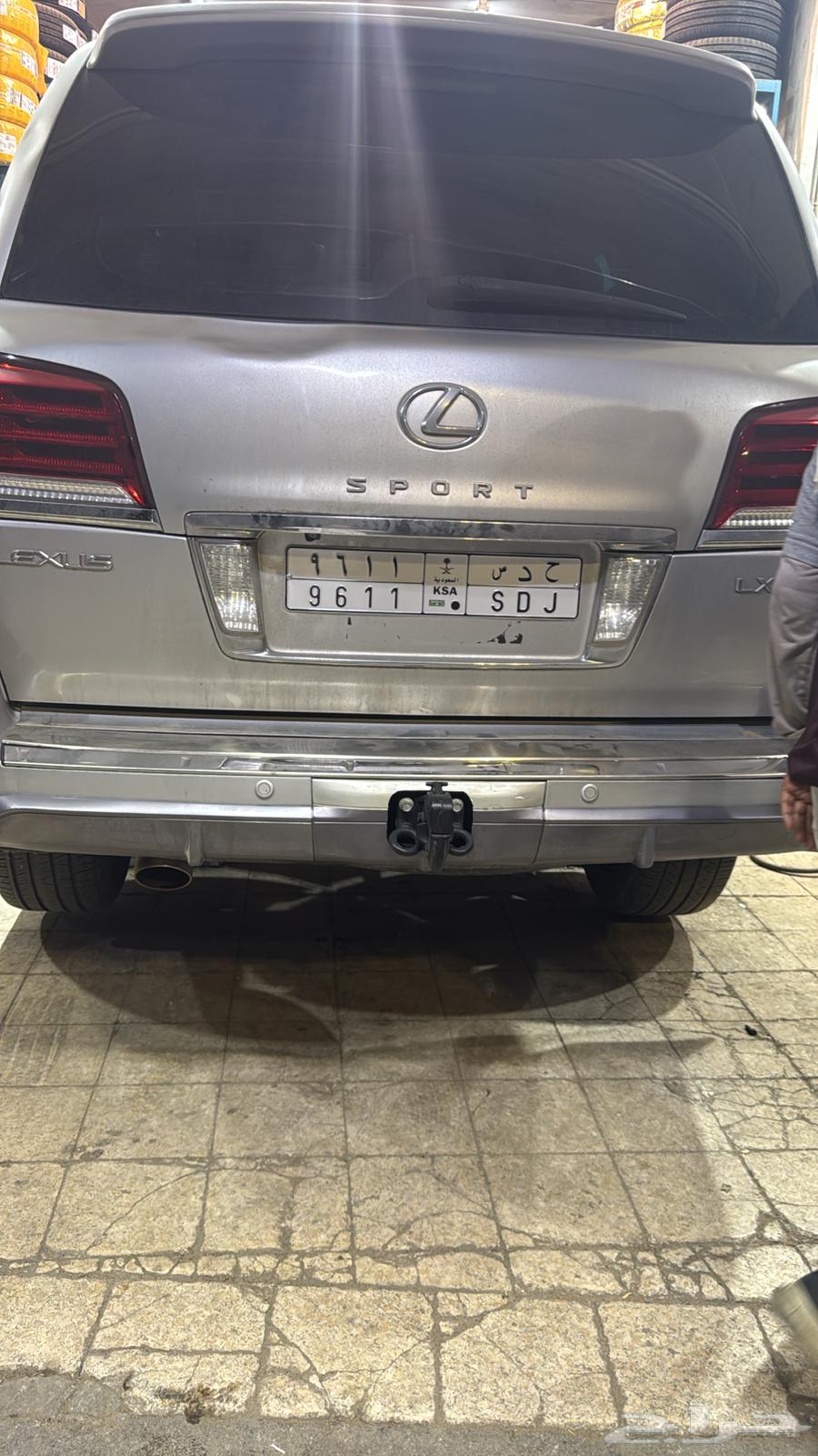 لكزس 201163398217679618111