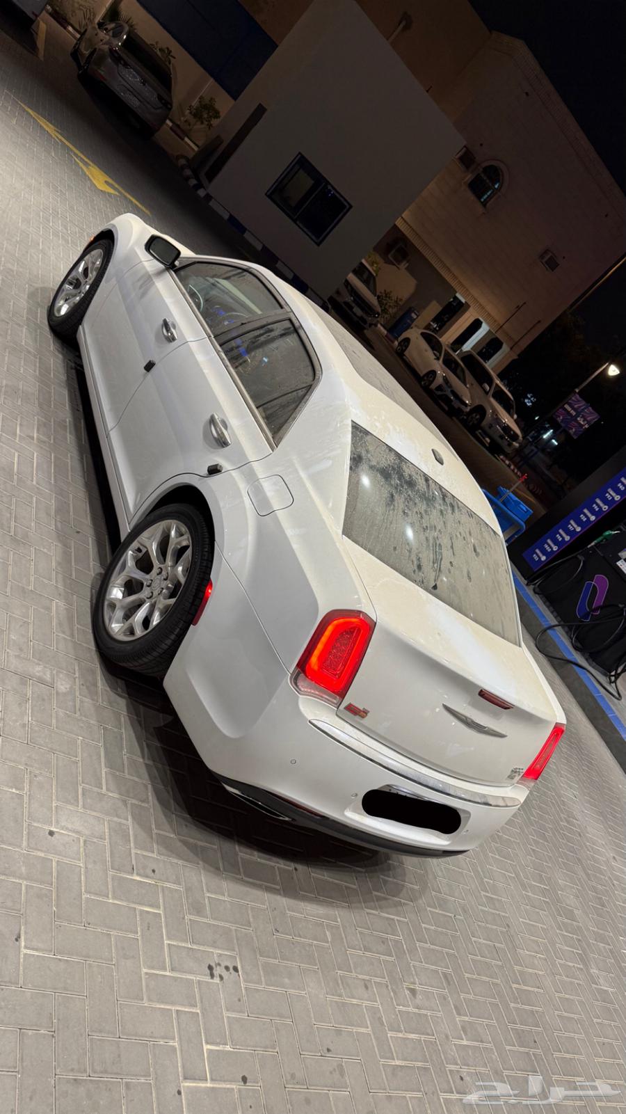 كرايزلر c300 v8 2021 لكجري63399546351107113