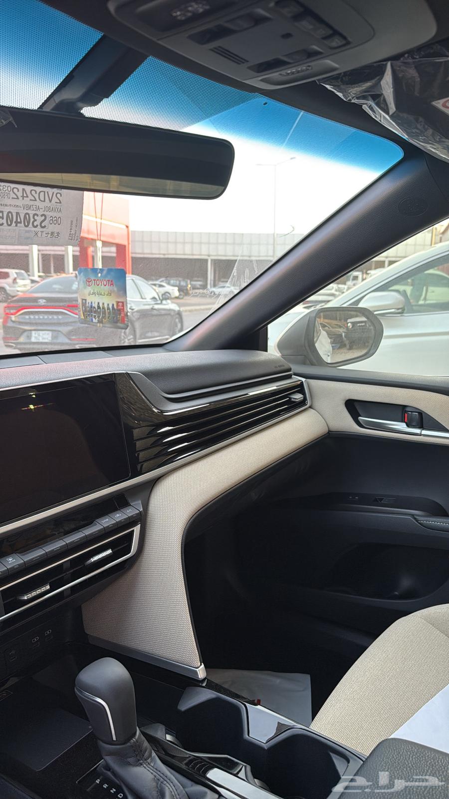 Special offer for 2025 Camry LE gasoline Saudi63398163135233114