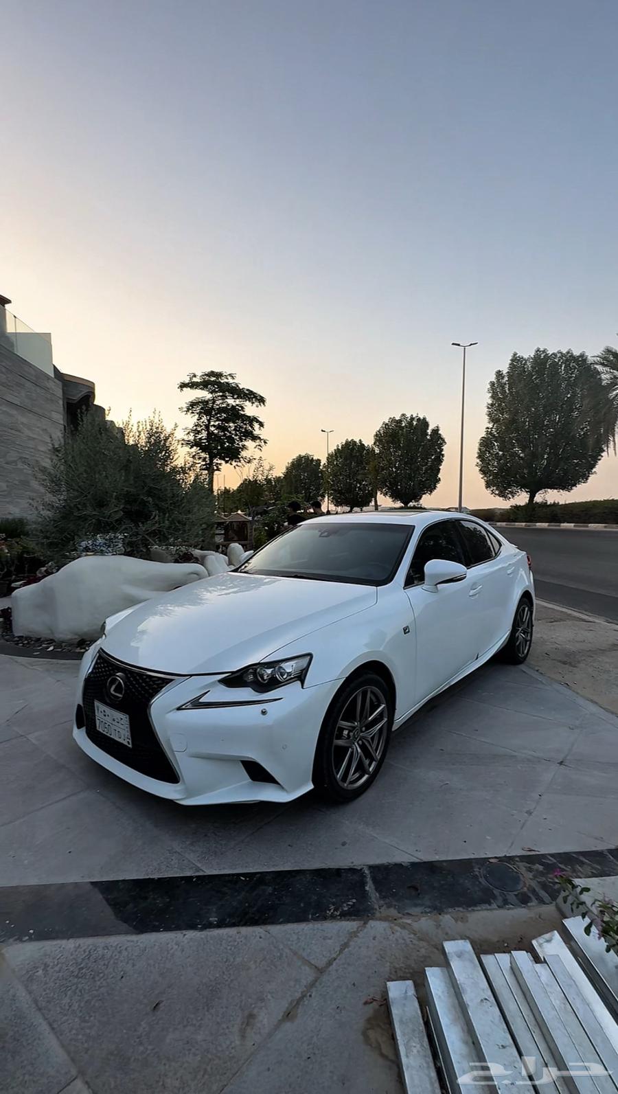 Lexus IS350 F SPORT 201463399558003331114