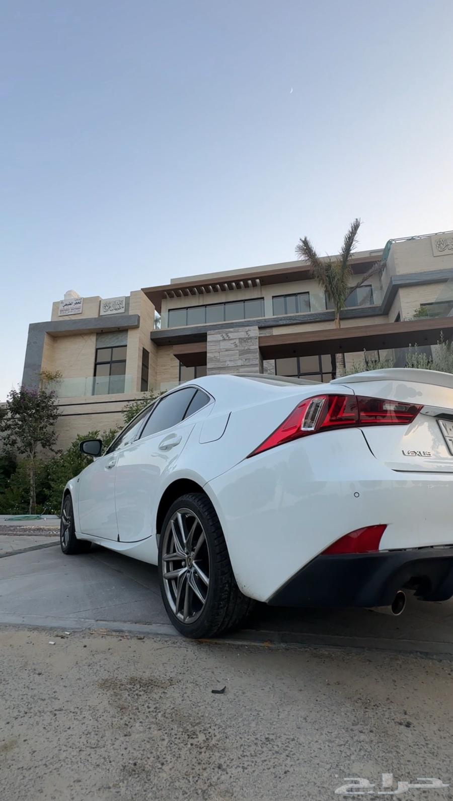 Lexus IS350 F SPORT 201463399558003331113