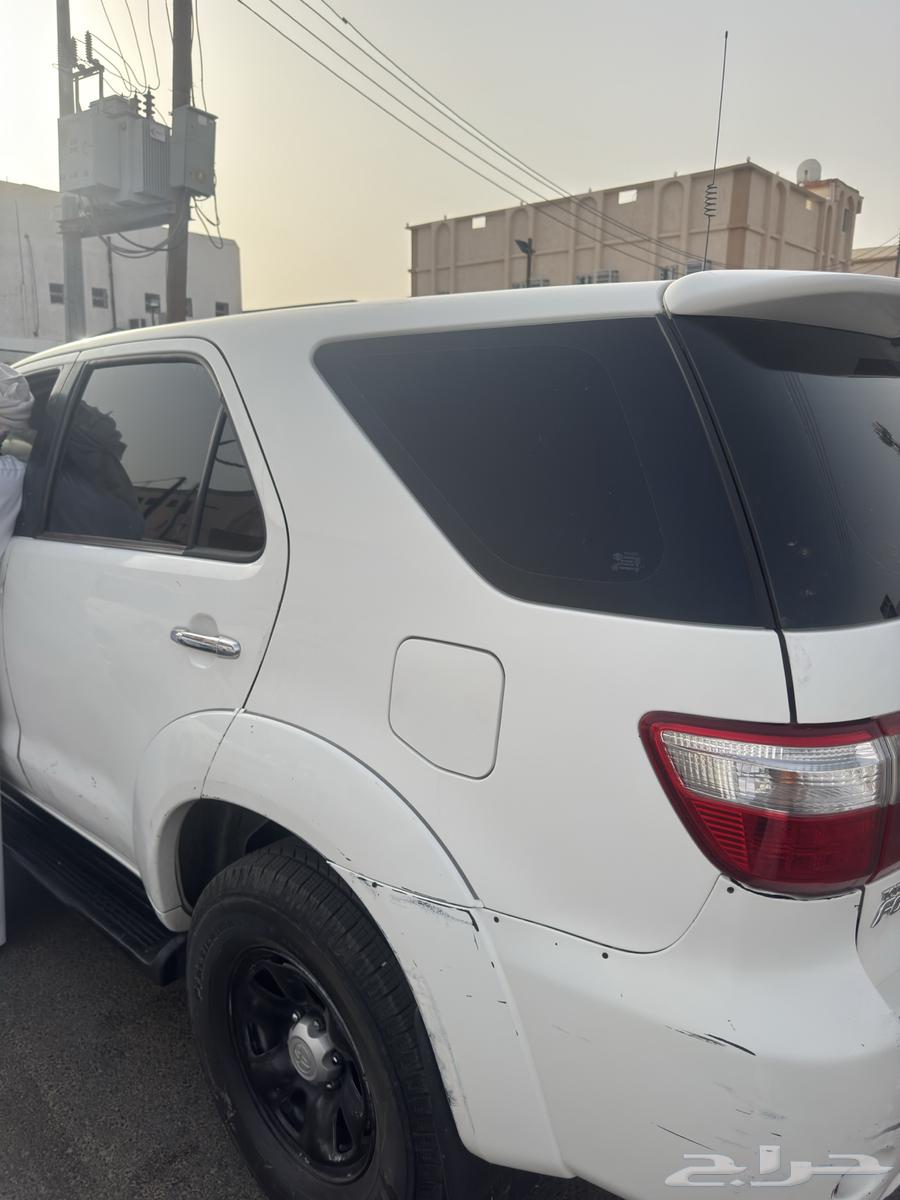فورشنر 2010 4 سندر قير عادي سنقل فيه رفرف وا الباقي شرط63399630025858113