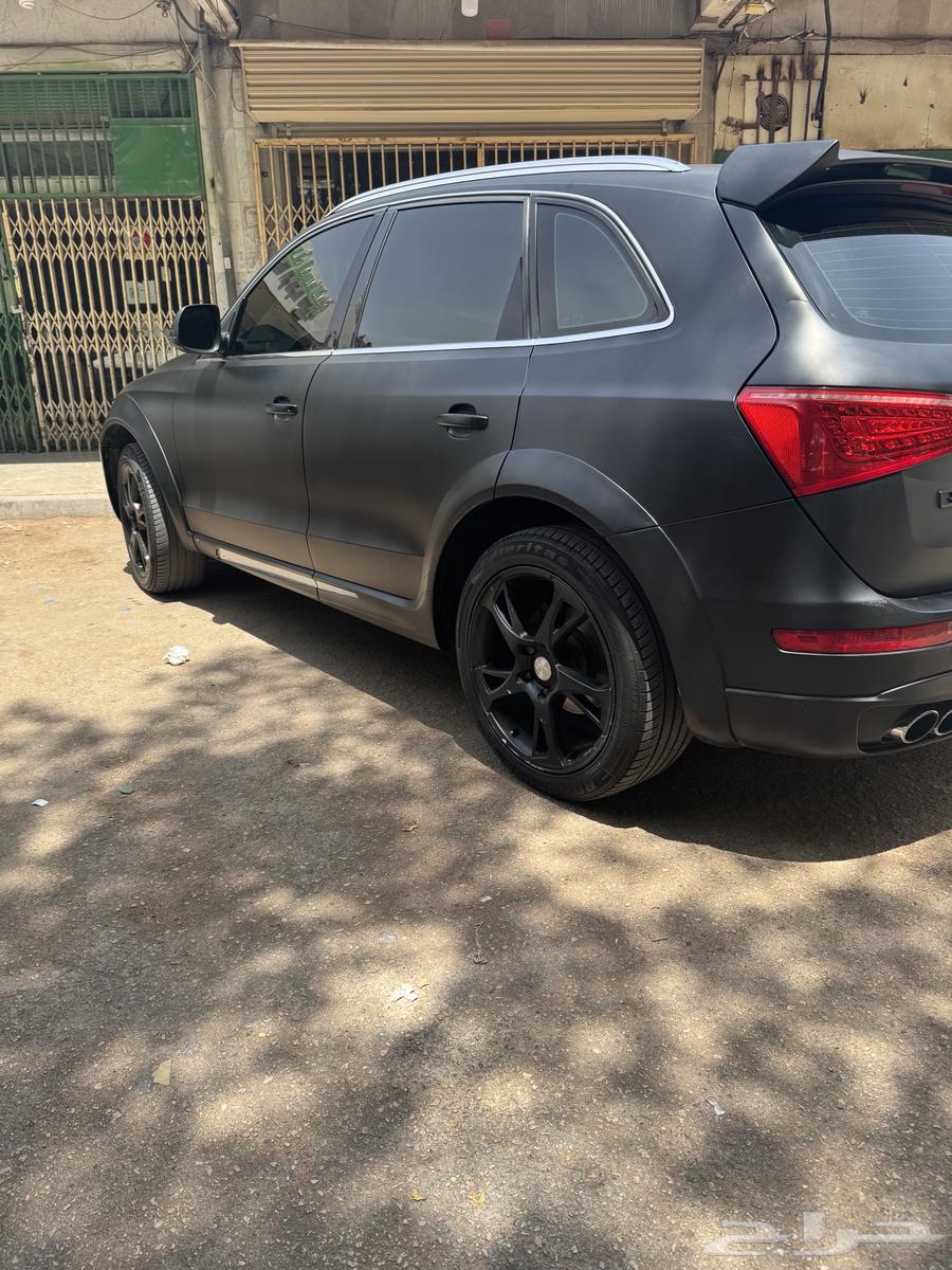 Audi Q5 model 201163399586263811113