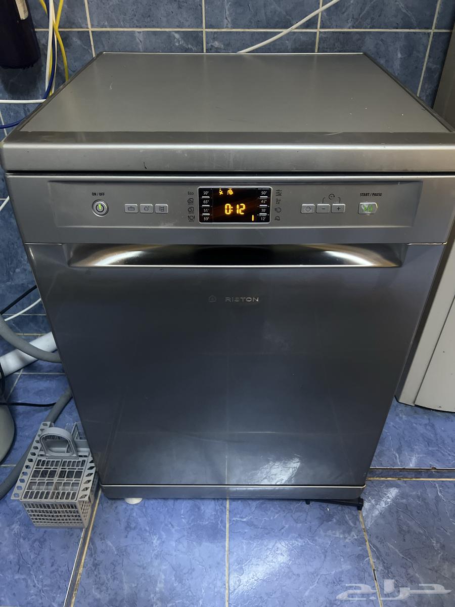 Ariston dishwasher in excellent condition63392041009794116