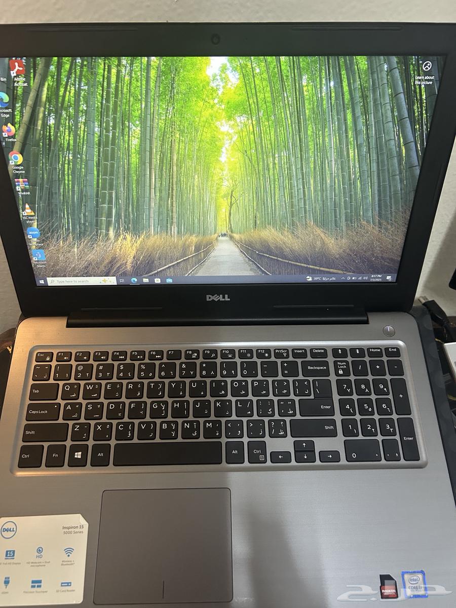 Dell laptop I763396520966274112