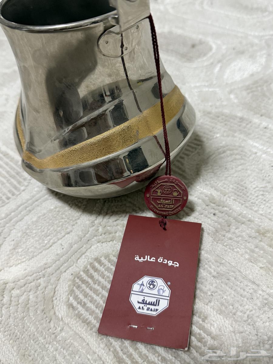 A sword-shaped teapot63391807291523112