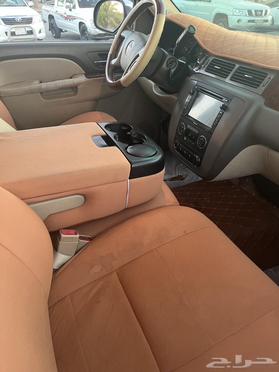 The 2013 model is available.63398192996739111