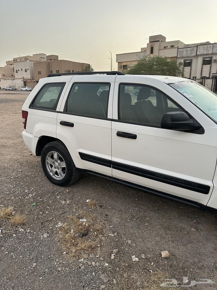 جيب شيروكي 200663398180558081113