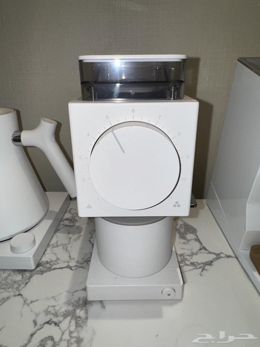 Philips Velo 2nd Edition Grinder and Philips Velo Kettle63392728081537111