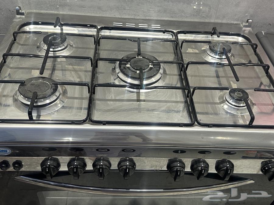 Gas oven with gas63442735118465111