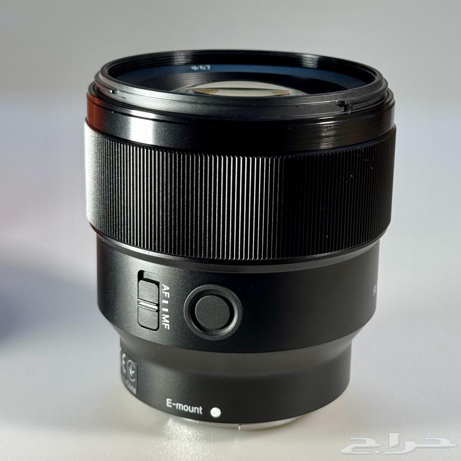 Sony FE 85mm f1.8 Lens63402972155777111