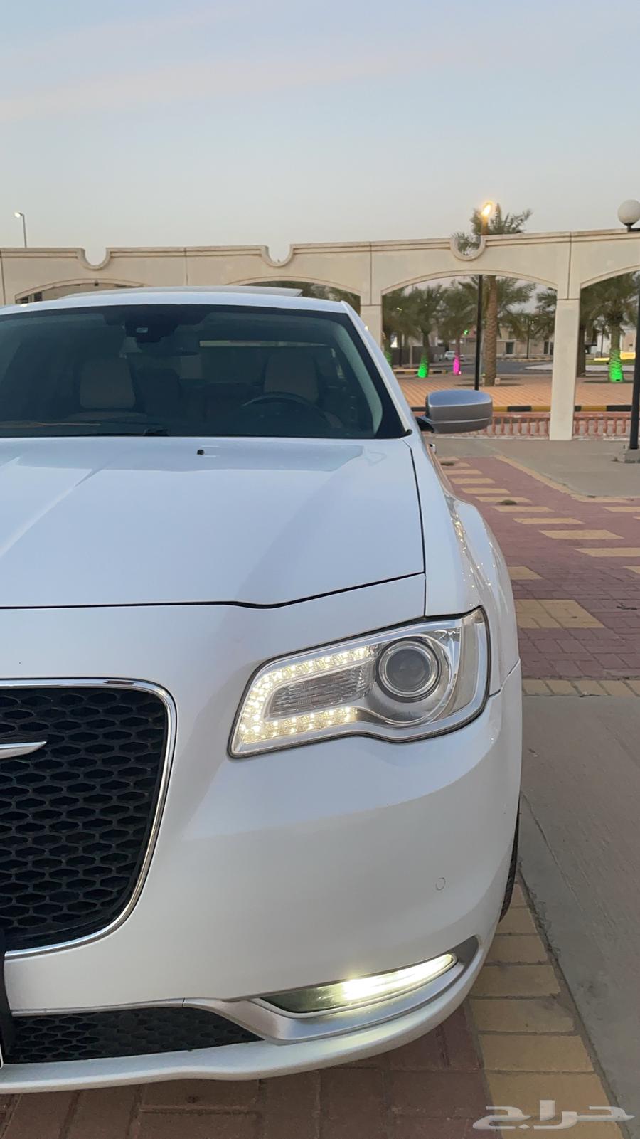 كرايزلر 2020 C300 اكزاكتف فل كامل بانوراما (أعلى فئة)63398263940994114