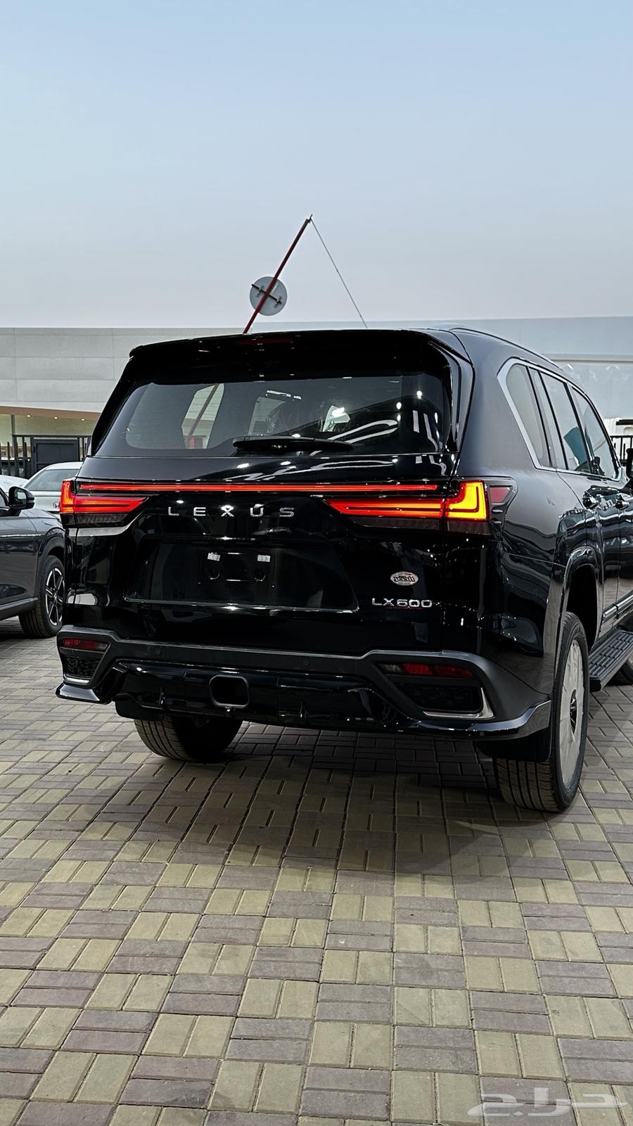 لكزس LX600 اف سبورت 2024 لدى شركة عبدالمجيد الخضر63396425987586114