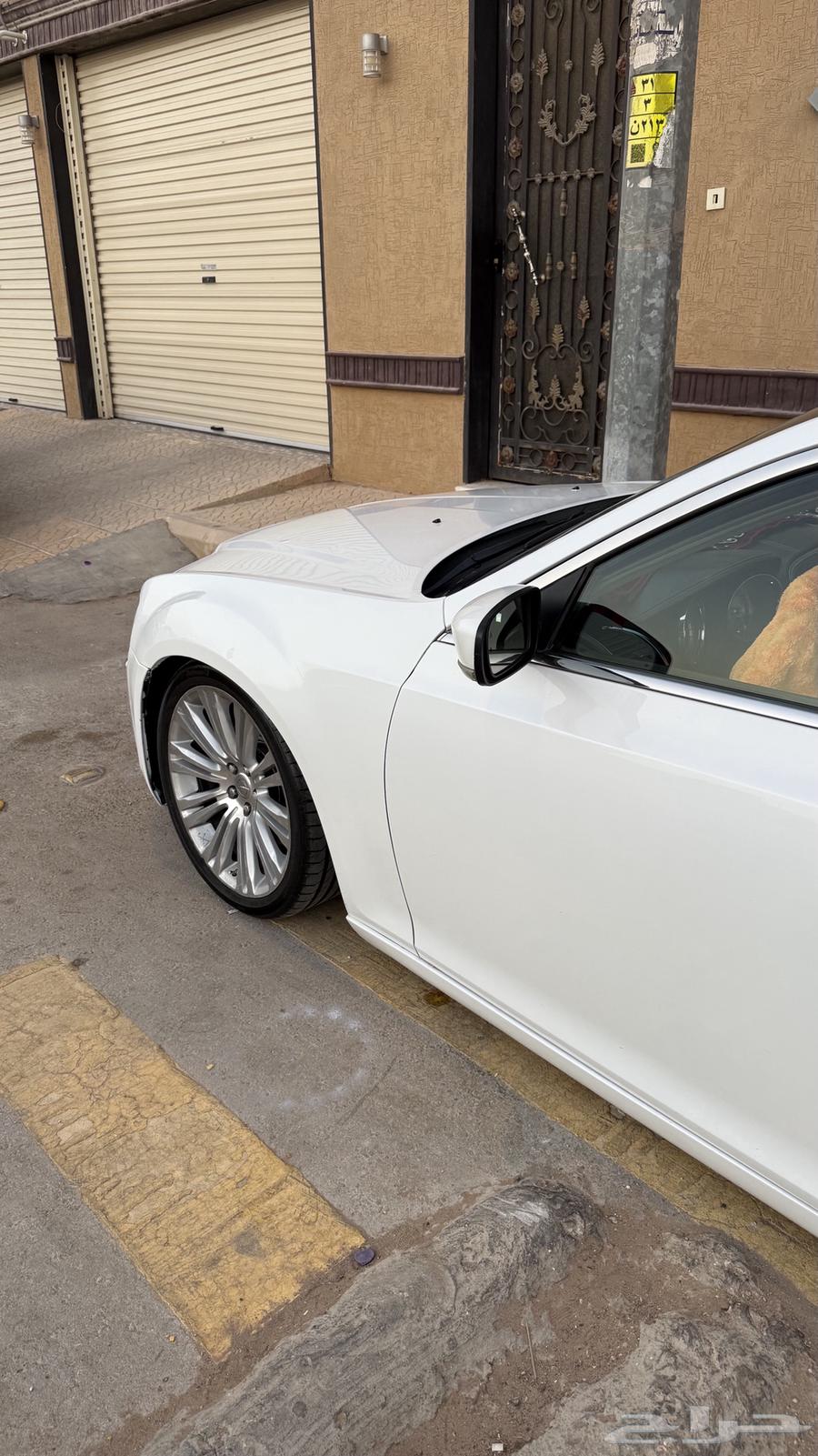 كرايسلر c300 v8 201363398269854723111