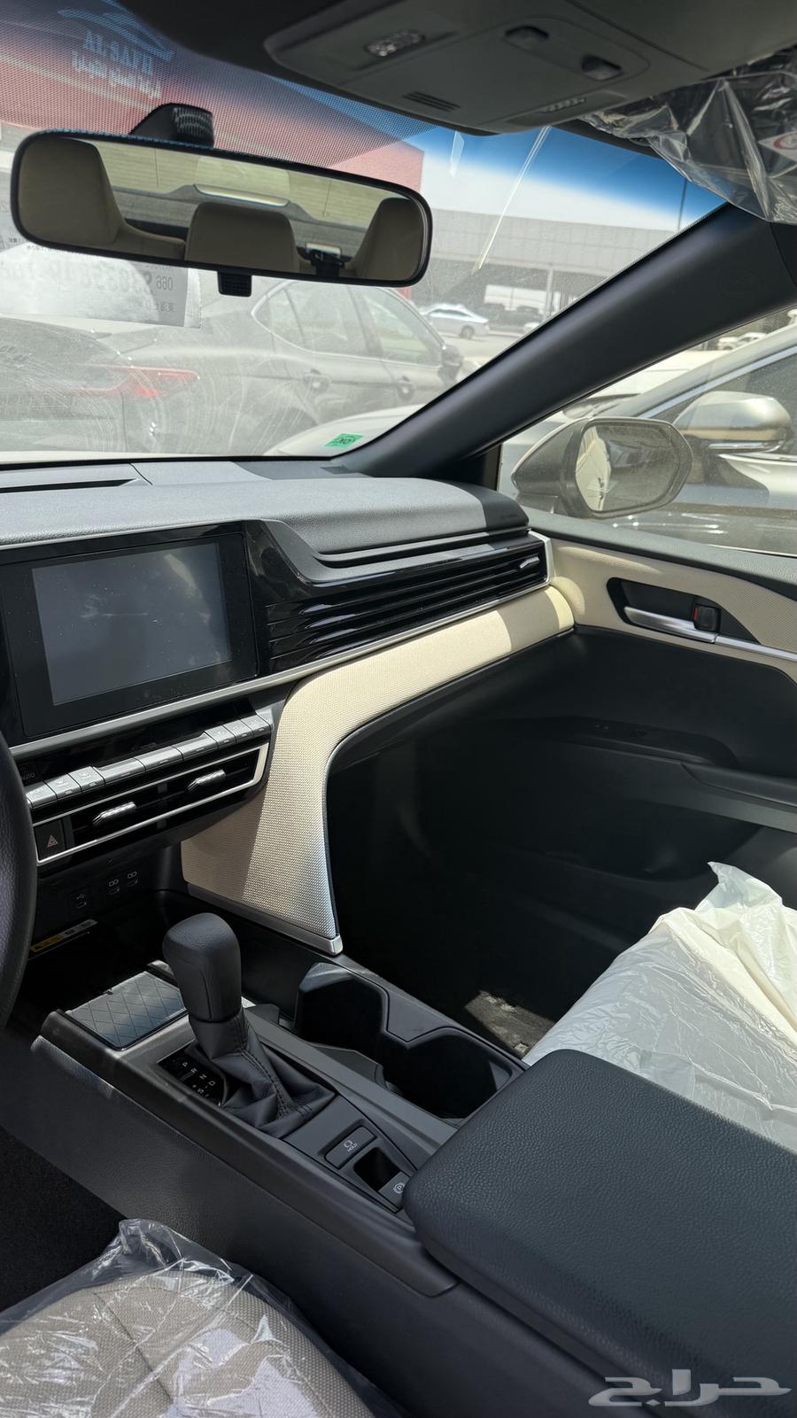 Special offer 2025 Camry E gasoline standard black 111,900 including tax63394527631234114