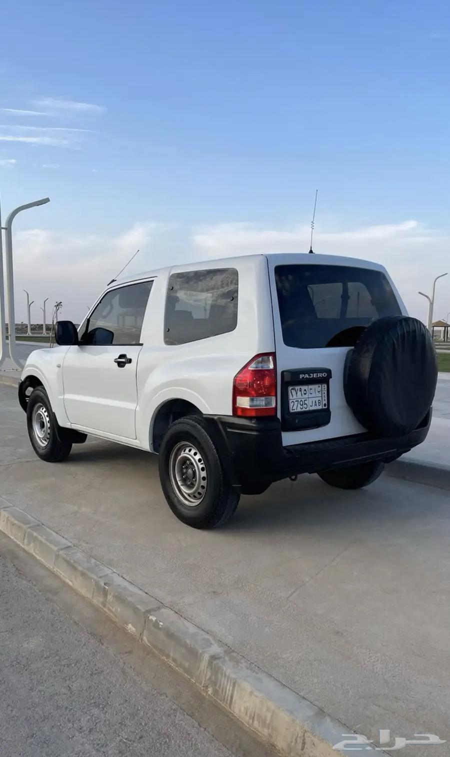 للبيع سياره باجيرو منوة المستخدم نظيف جدا جدا للاحاطه ا63396385067010112