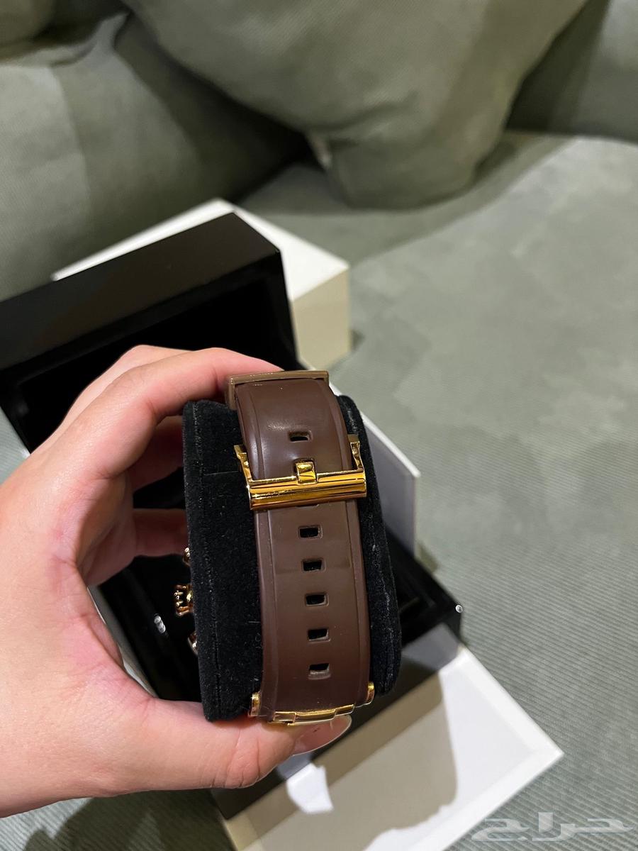 Givency watch with all its accessories63389366794497114