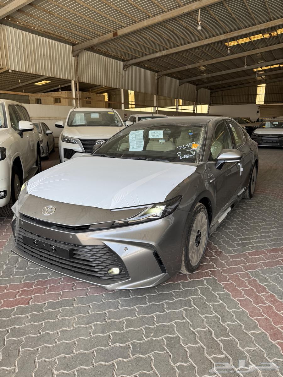 Toyota Camry LE Hybrid 2025633983000021791123