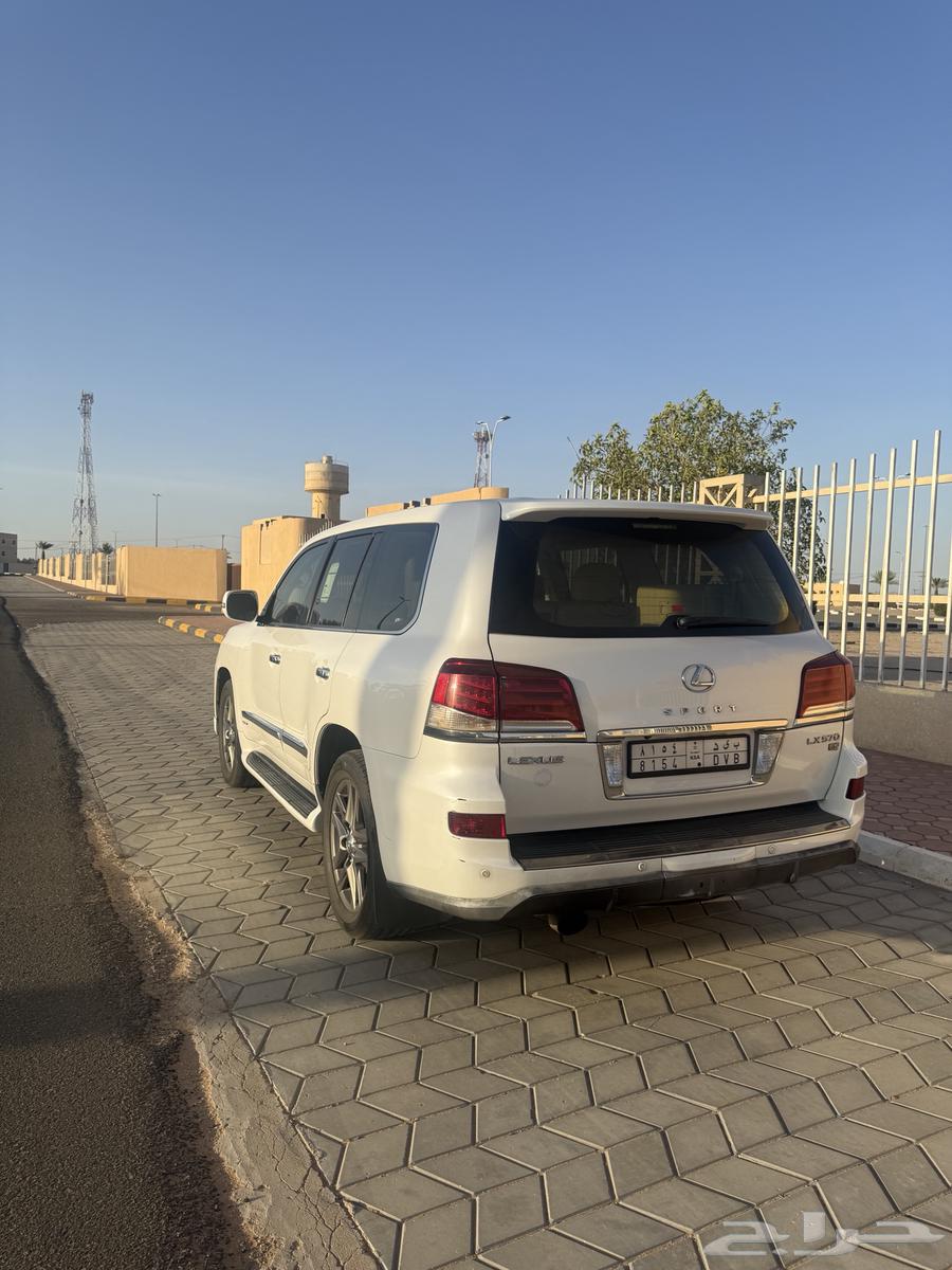 لكزس LX 2012 للبيع63396450299778111