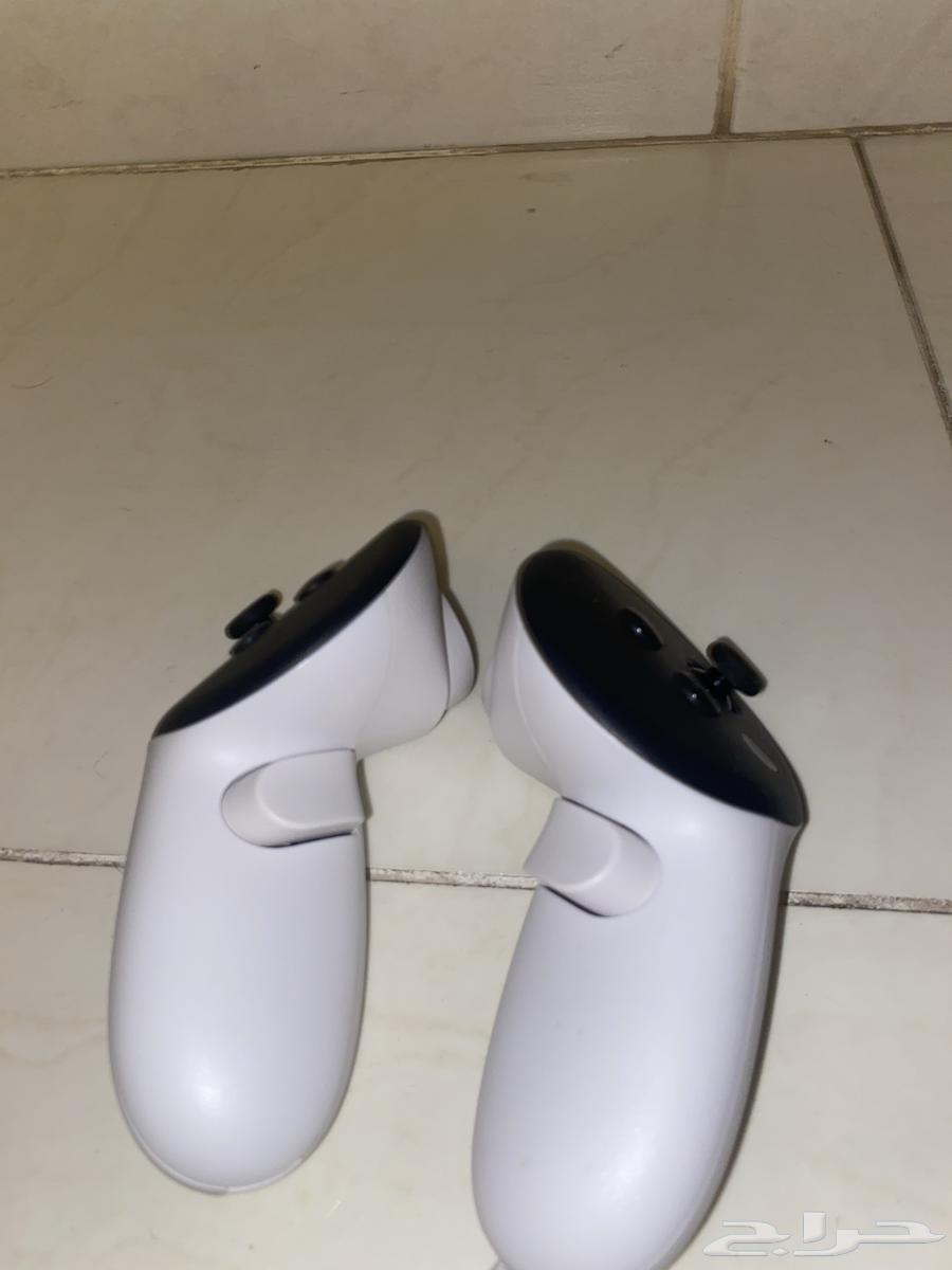 Hacked VR headset for sale with ready games, clean and like new63389033112449112