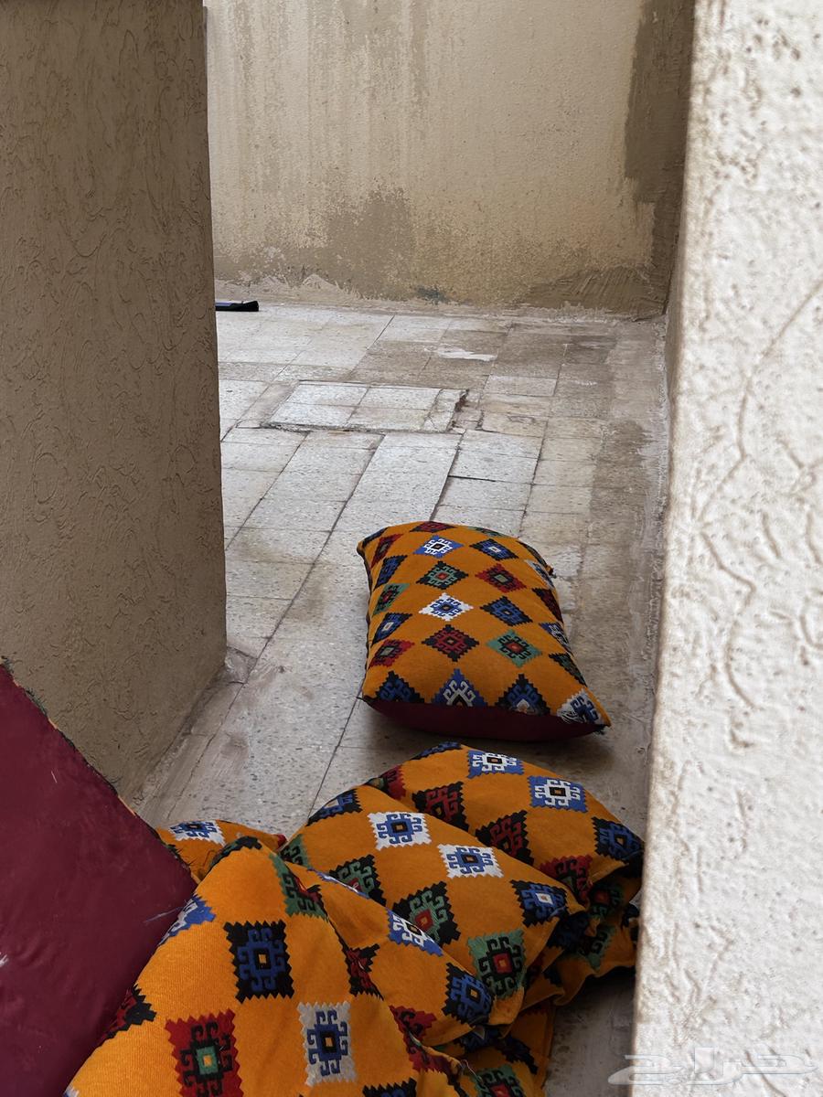 للبيع جلسات ارضيه63390873254785112