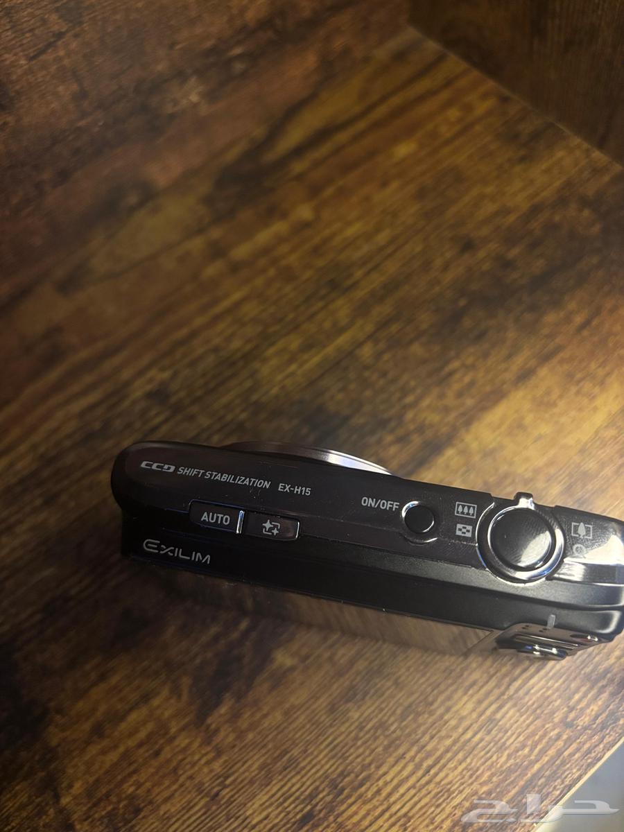 Compact digital camera EX-H1563389421897090112