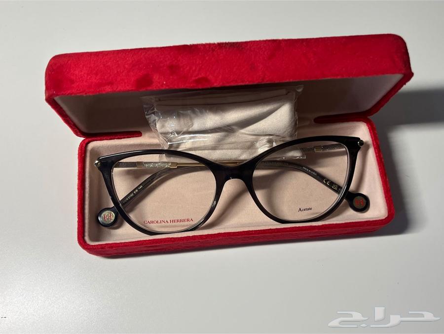 Carolina Herrera Sunglasses63390179604353110