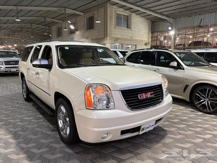 The Jim's Yukon XL 2013 has been sold.63380960486657111