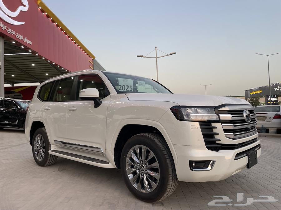 تويوتا لاند كروزر GXR L4 2025 سعودي (بنزين)3.5L63394546196611113