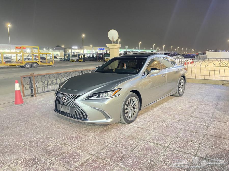 لكزس ES 350 سعودي موديل 2024 مستخدم ماشي 2663396354444673111