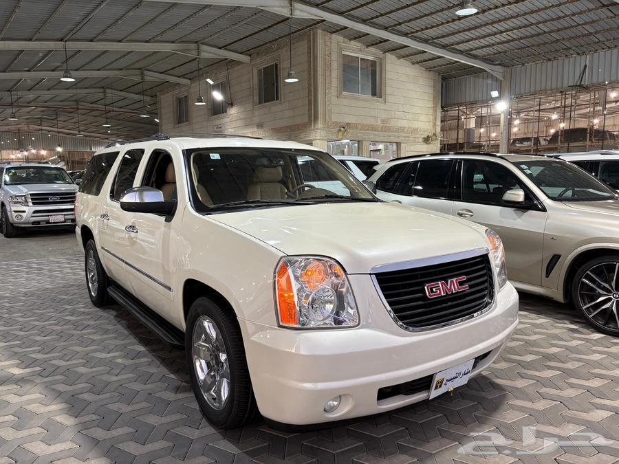 The Jim's Yukon XL 2013 has been sold.63380960486657112