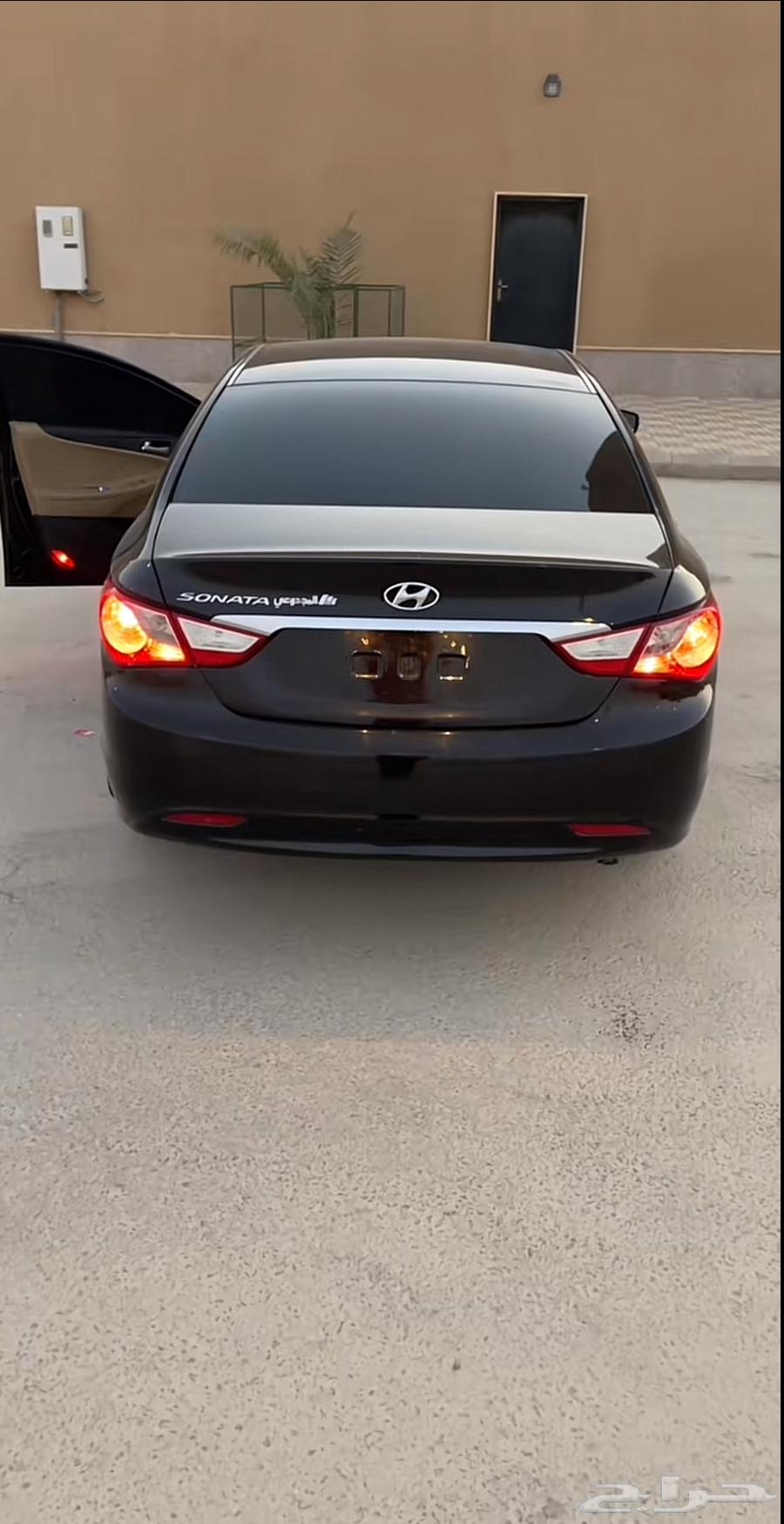 Need a 2014 Sonata, body full, black, Al-Majdai, price 20-2563398291401731111