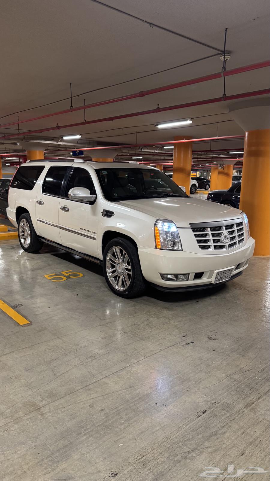 Cadillac Escalade Agency Cleanliness633895403317791116