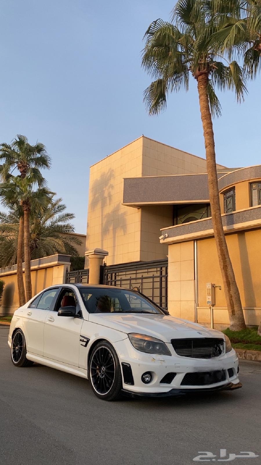 للبيع C63 AMG 201063394577431041111