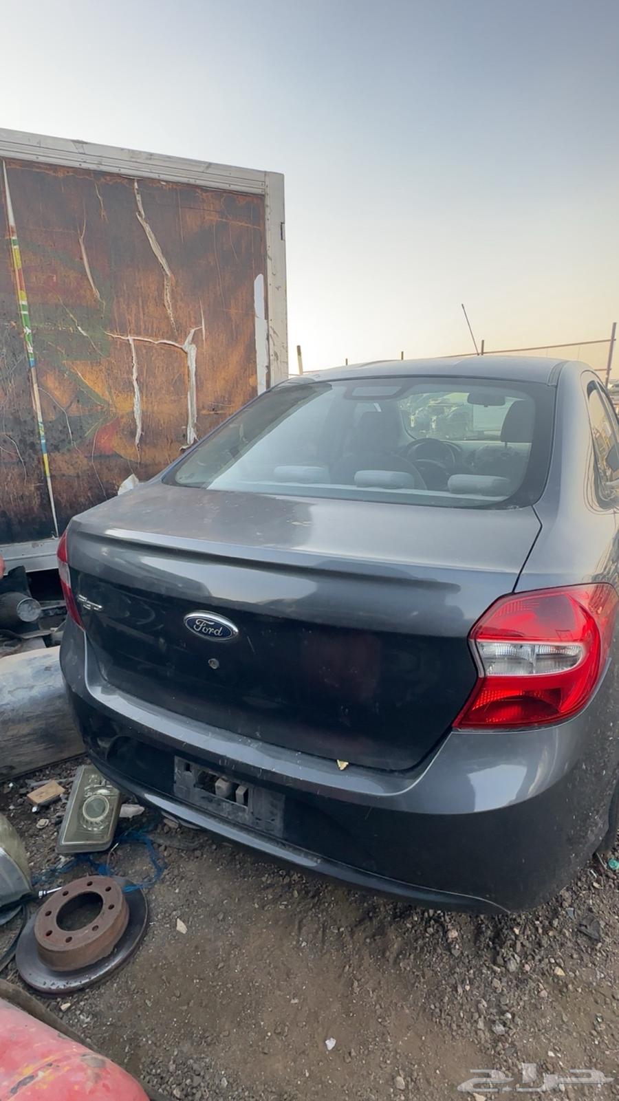 Ford Fiesta 2017 spare parts dismantling63388699977731113