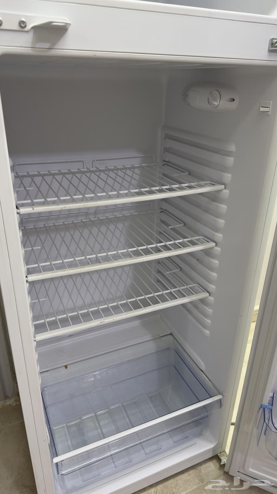 ثلاجه تبرد للبيع في محايل63076145832067113