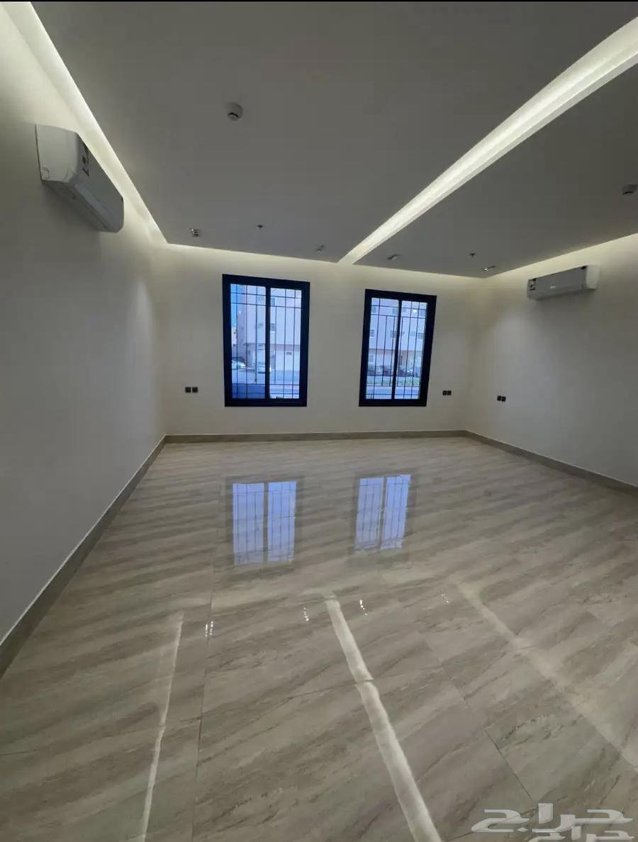 Modern four-bedroom apartments with a living room for rent in Al-Munsiyah district, 65,000.63381116459649114
